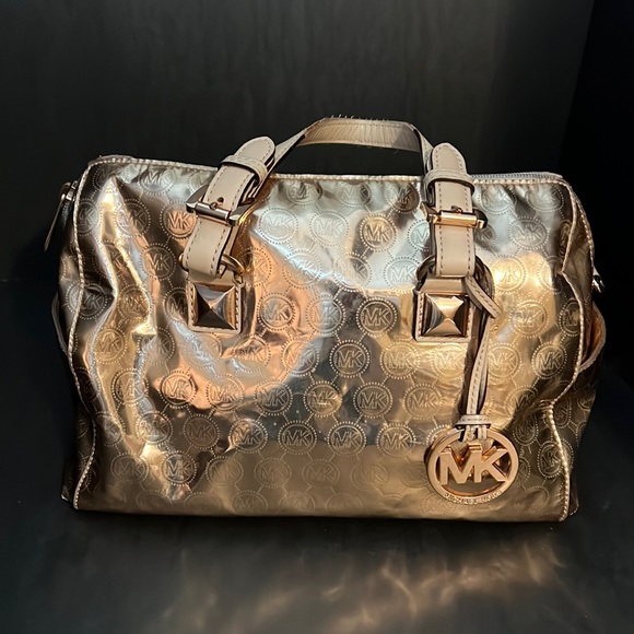 Michael Kors handbag gold - Picture 1 of 13